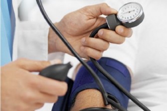 A 50 ans, une HTA > 130 mmHg augmenterait le risque de d&eacute;velopper une d&eacute;mence